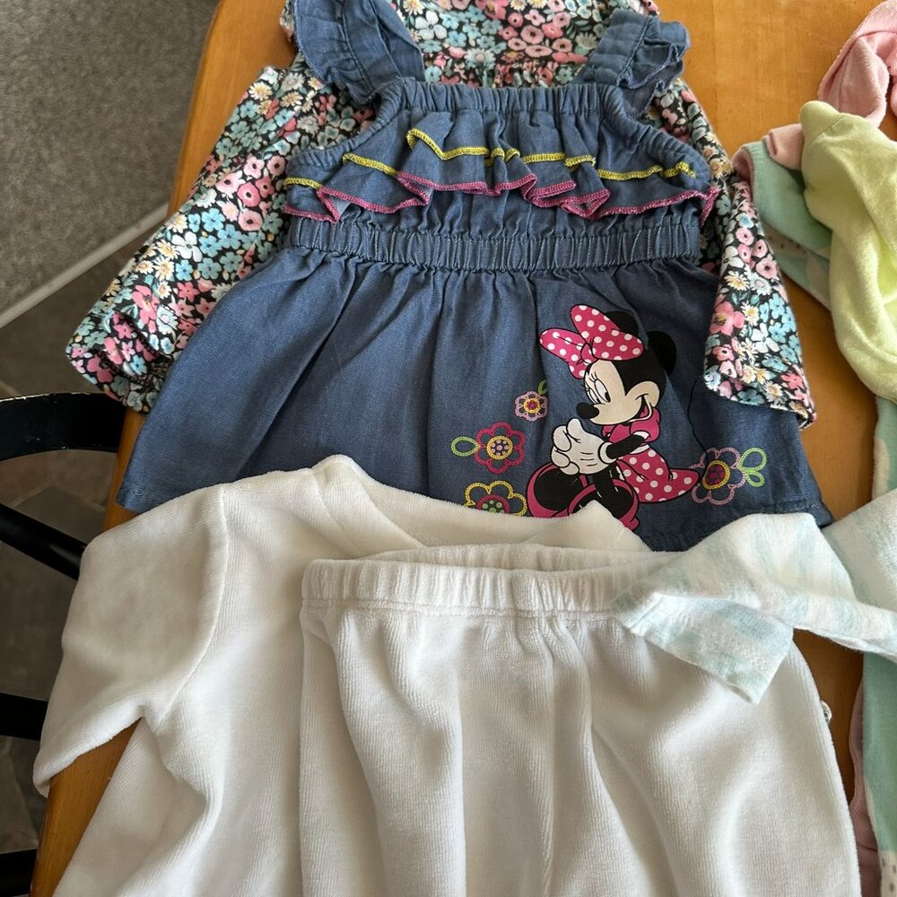 21 pieces bundle of  baby girl clothes 0-3 months